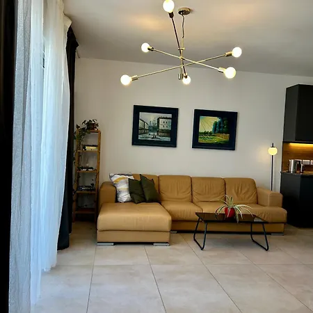 Luxury Private & St Julians - Shared Guest house Is-Swieqi