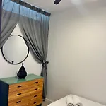 Luxury Private & St Julians - Shared