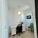 Luxury Private & St Julians - Shared *