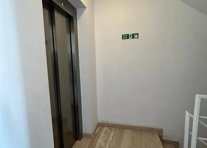 게스트하우스 Luxury Private & St Julians - Shared *